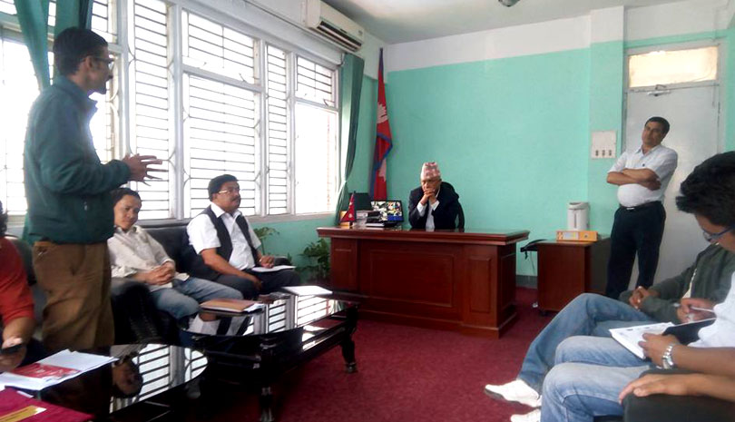 Biplav Maoists’ student body submits seven-point memo to Kathmandu CDO Subedi
