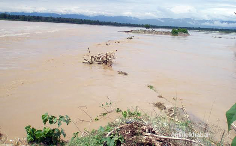 Rapti River flowing above danger mark, govt authorities on alert