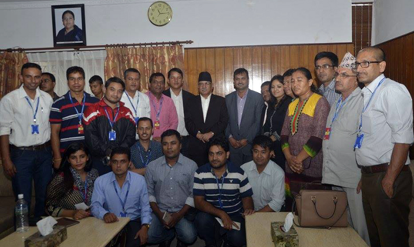 Prachanda seeks help in building political consensus, journos press for implementation of wage rule