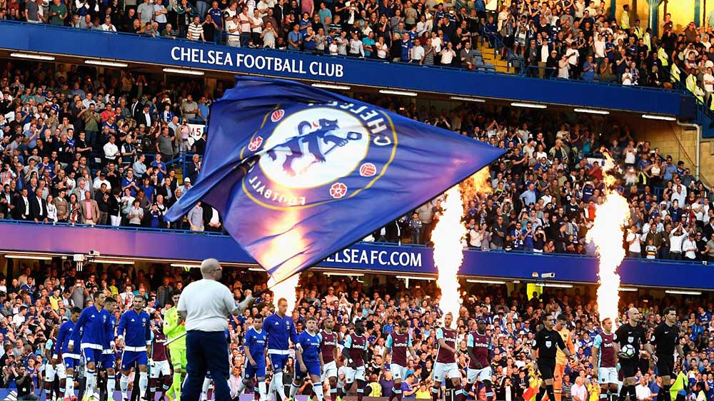 The teams walk out at Stamford Bridge as Chelsea entertain the Hammers