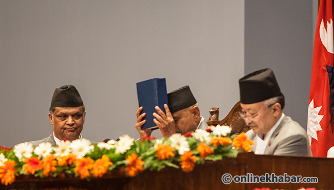 nepal-new-constitution-announced-by-rambaran-yadav-2