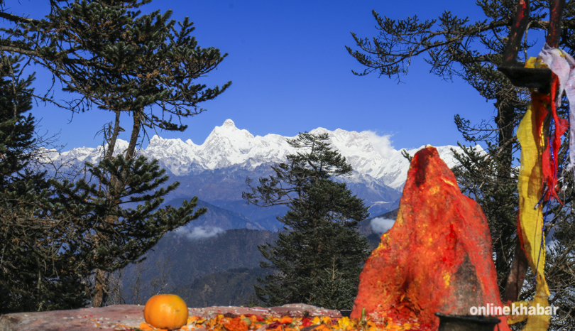 A mountain range seen from Pathibhara, Taplejung, Province 1, Nepal