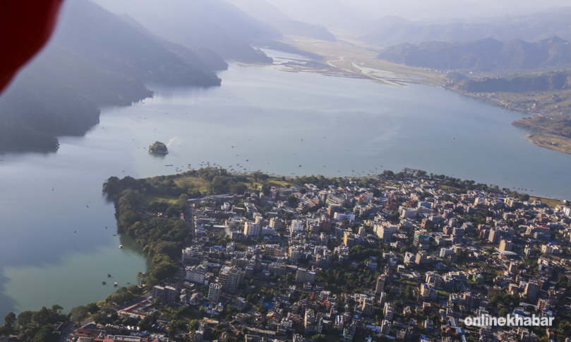 Pokhara - lakeside