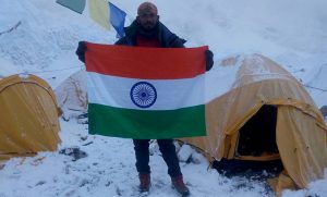 Indian man missing after summitting Everest