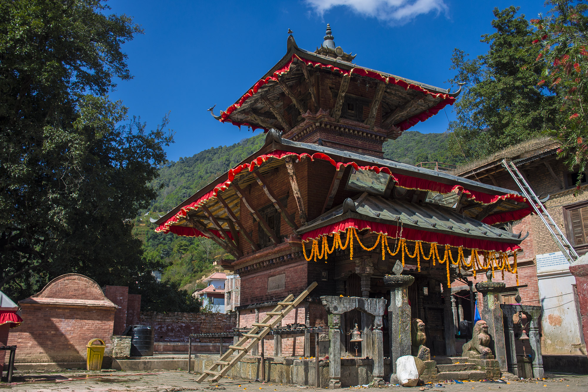 Ichangunarayan Temple, Kathmandu. All Vishnu temples get crowded on the first and last days of the Chaturmas festival.