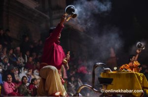 Aarati at Pashupatinath : Indulging in a spiritual journey