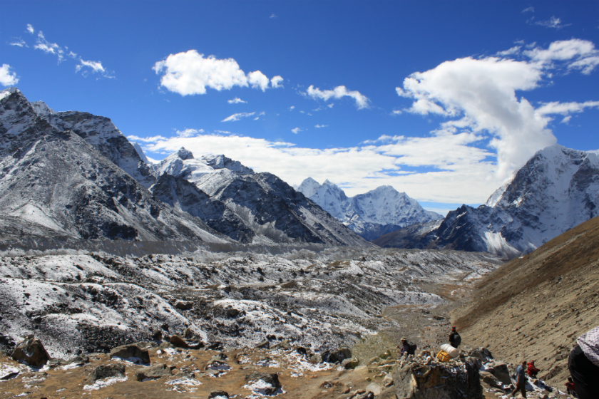 Japanese climber attempting to summit Lobuche dies of 'altitude ...