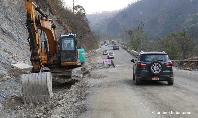 Narayangadh-Muglin road caves in, one-way traffic obstructed