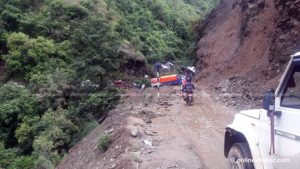 Kathmandu-bound passengers stranded as landslides obstruct Hetaunda-Phakhel road