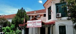 Ministry seeks guarantee of minimum wages for workers