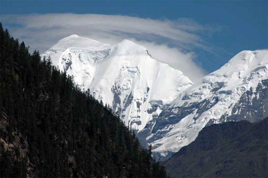 File: Crystal Mountain in Upper dolpa