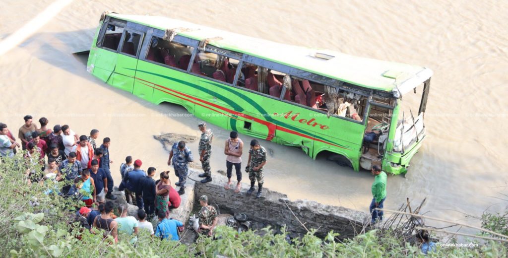 Five dead, 25 injured in Trishuli bus fall - OnlineKhabar English News