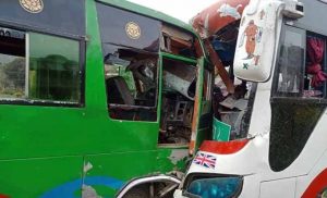 40 injured in minibus collision