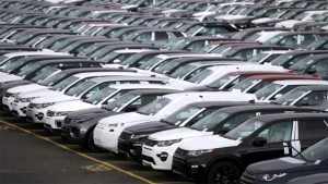 Auto traders: No probs with govt banning import of luxury cars