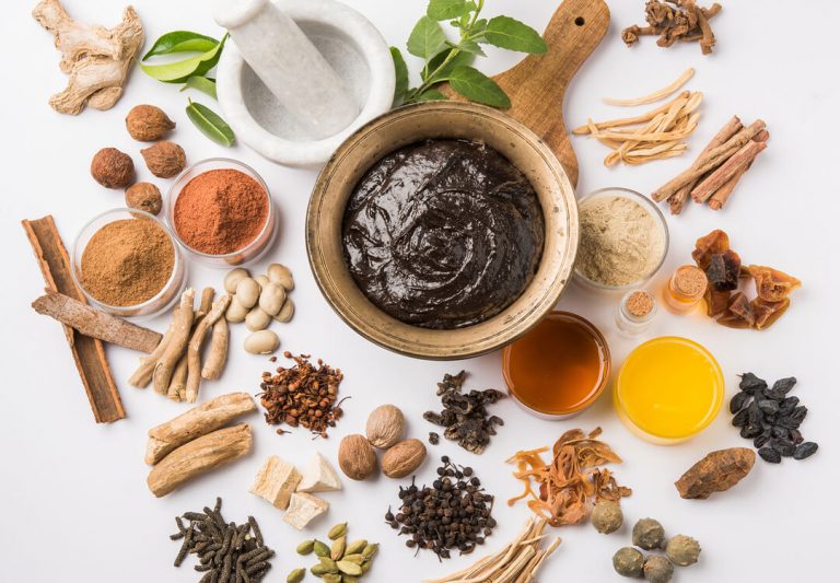 9 ingredients of Chyawanprash that save your kids from seasonal cough