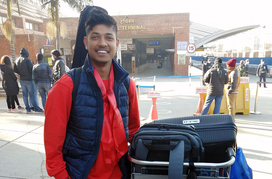 File: Sandeep Lamichhane at Tribhuvan International Airport