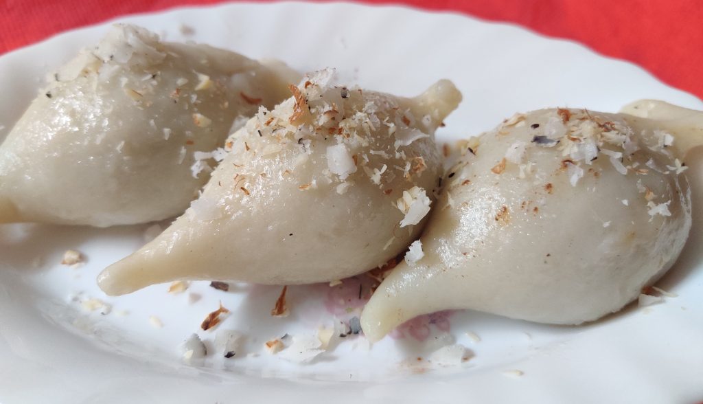 What are yomaris? Learn how to make yomari on your own