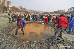 Activists break Kamalpokhari’s concrete slab demanding preservation
