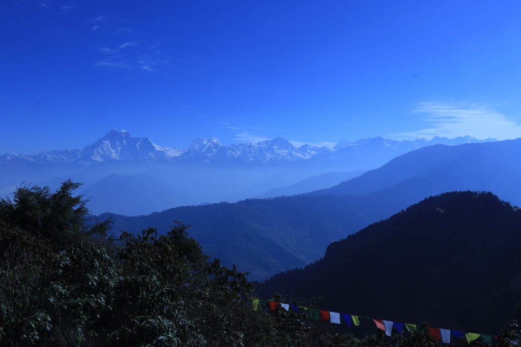 A mountain range seen from Jiri