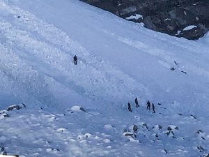 3 French climbers missing for 6 days in the Everest region