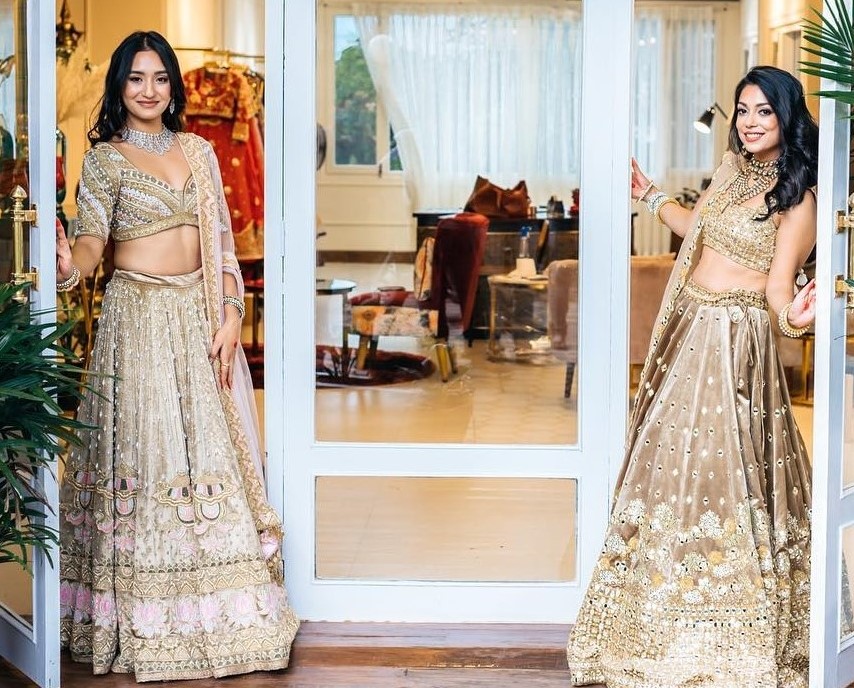 Oodni lehenga clearance