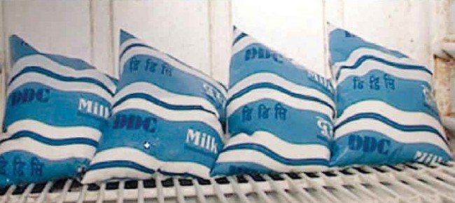 File: DDC milk packets