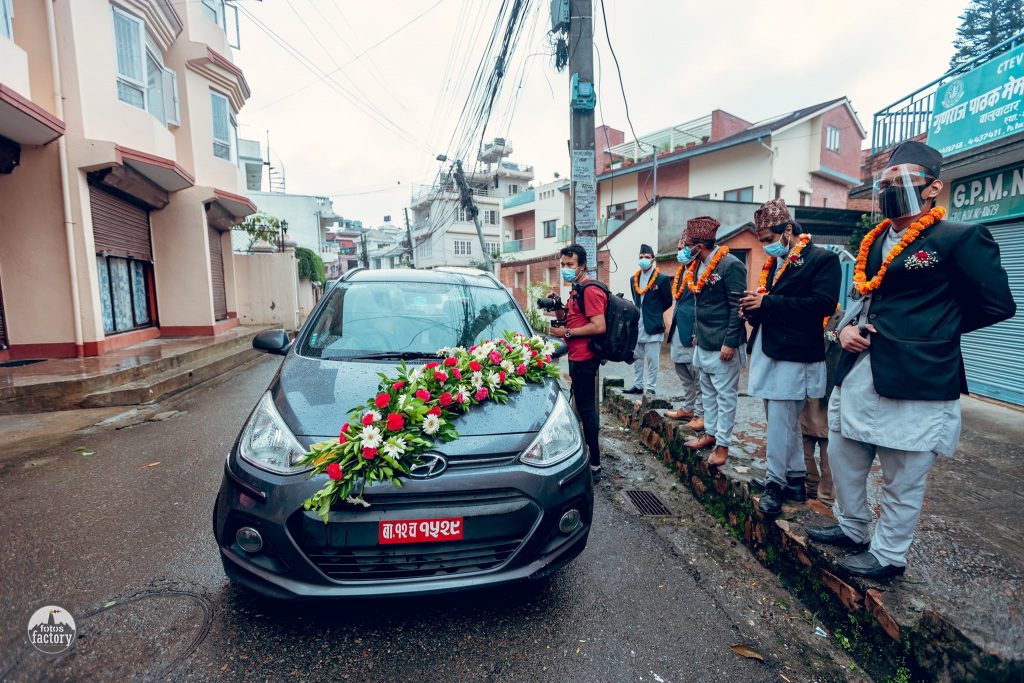 A wedding photographer capturing the wedding photos. Photo: Photos Factory