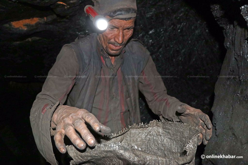 coal mine coal miners nepal