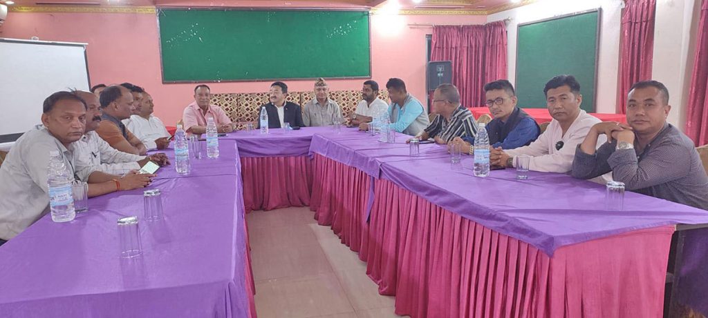 Leaders of the ruling alliance and Rastriya Prajatantra Party discuss partnership possibilities in Jhapa of Province 1 during the 2022 local elections