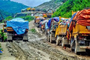 Locals refuse to let garbage trucks from entering the Sisdol landfill