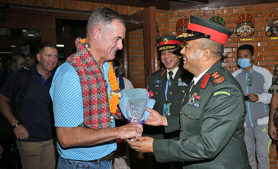 Anthony Flynn, commander of the US Army's Asia-Pacific Command, was welcomed at the Tribhuvan International Airport by Nepal Army Lieutenant General Balkrishna Karki on June 9, 2022. Photo courtesy: Nepal Army