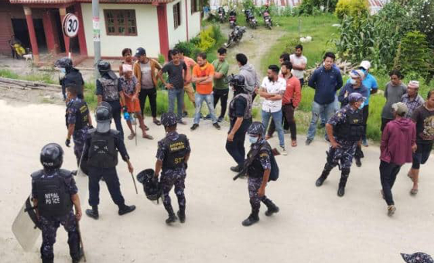 Encounters between police and locals have obstructed Kathmandu waste disposal at Bancharedanda on Monday, August 15, 2022. 