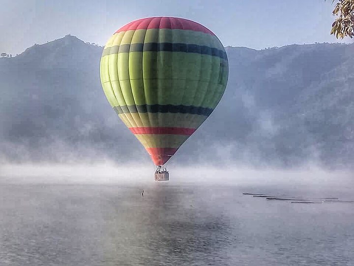 A hot-air balloon flight in Pokhara. Photo: Balloon Nepal