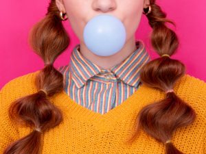 Chewing gum? Beware of its environmental impact before you do it next
