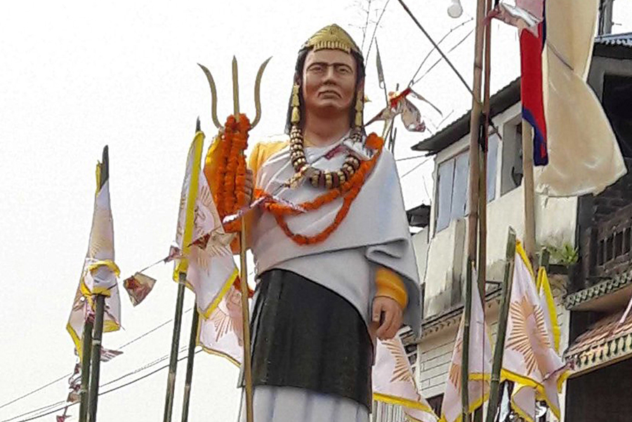 File: A statue of Mahaguru Phalgunanda. RSS