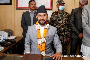 Rabi Lamichhane tells police not to please politicians for transfers or promotions
