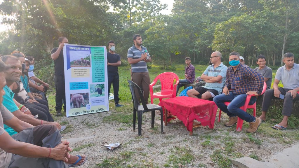 Members of the volunteer group discuss the importance of co-existence with elephants with residents of Kolabari, West Bengal, India (Image courtesy of Ritwik Biswas)
