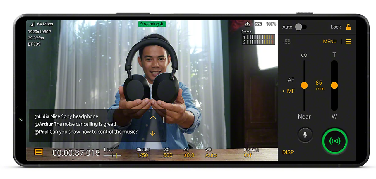 Live Streaming on the Sony Xperia 1 V. Photo: Sony