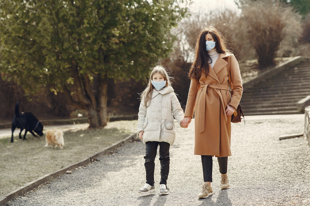 women wearing masks _ air pollution impacts