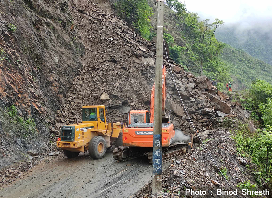 Continuous landslides block Narayangadh-Muglin highway
