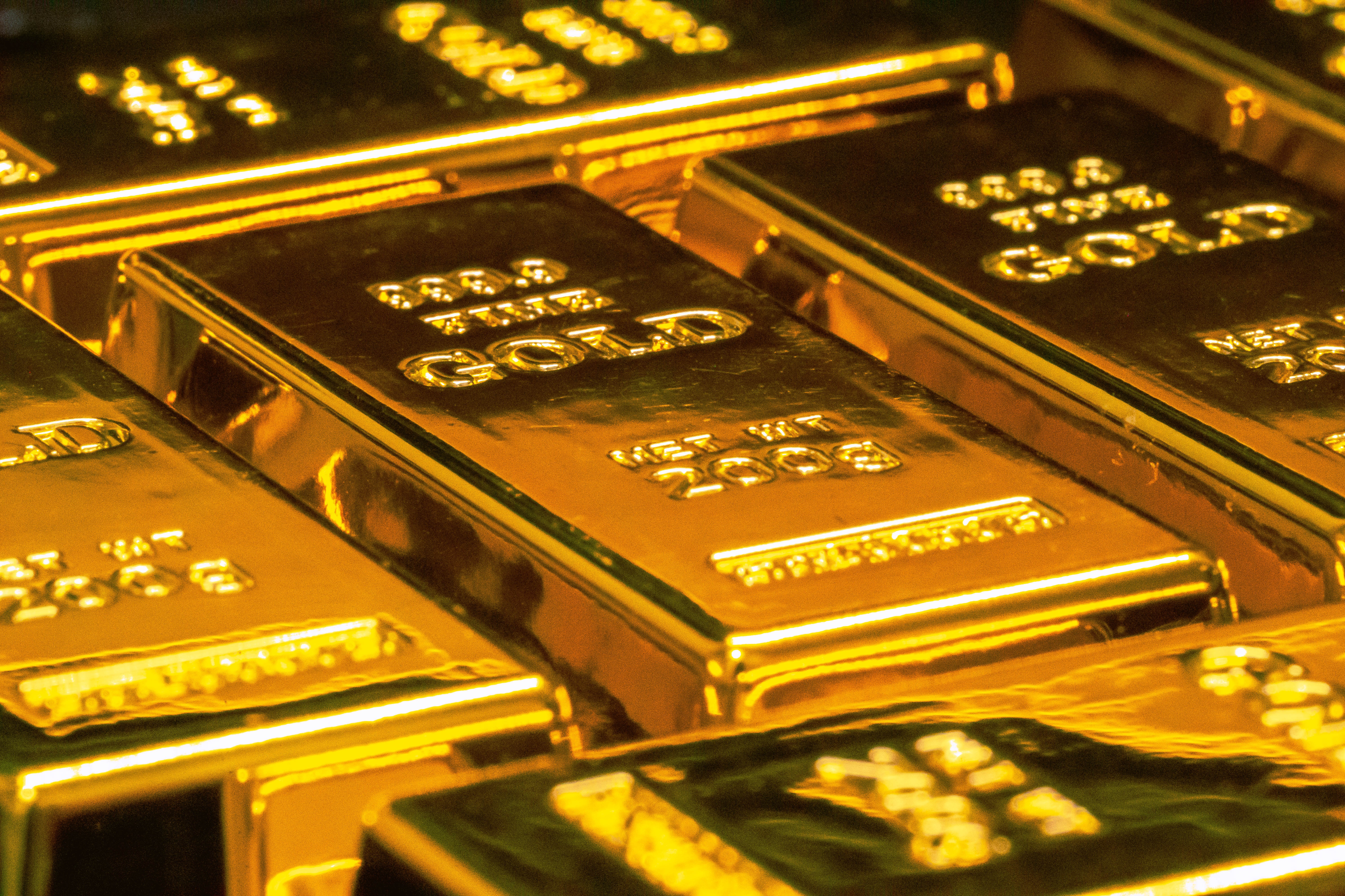 Legal gold imports on the decline