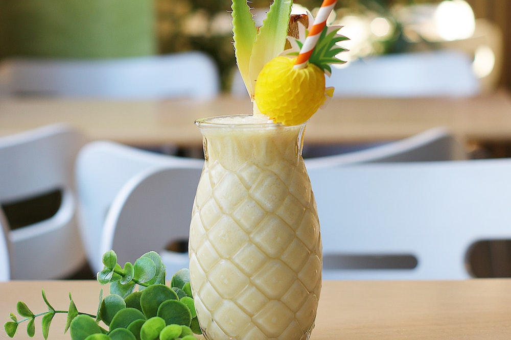 pineapple sunrise summer drinks to try