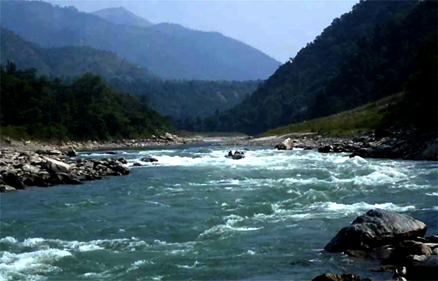 The SUV fell into the Sunkoshi river.