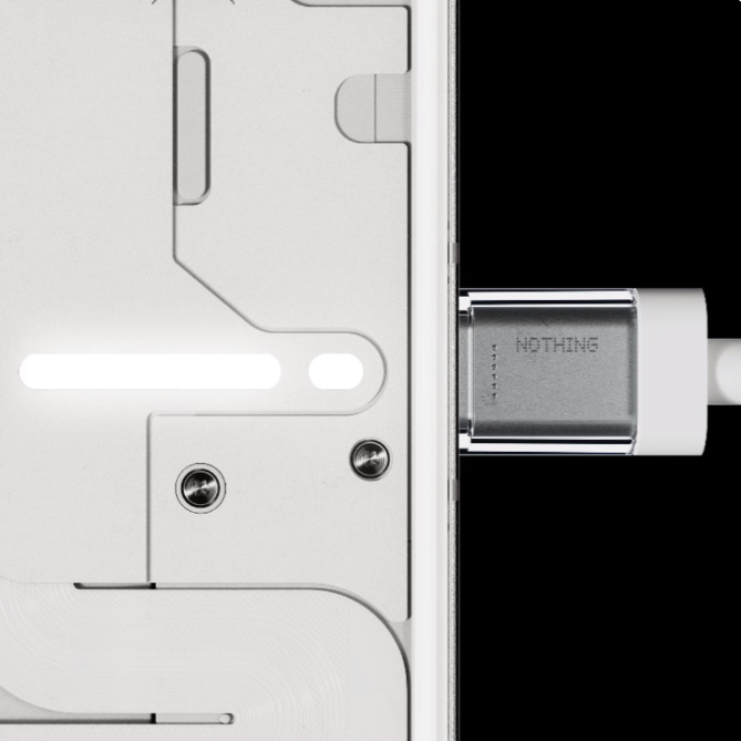 Nothing Phone 2 Charging with the transparent USB cable and the glyph showing the charge. Photo: Nothing 