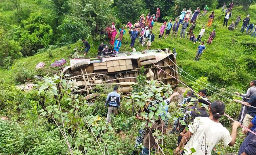 4 dead, 18 injured in a bus accident in Rolpa
