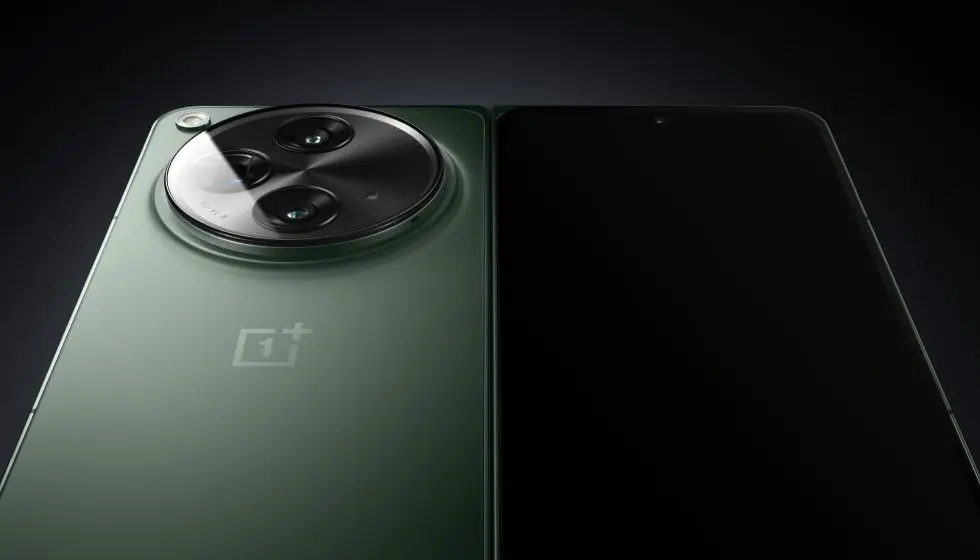 OnePlus Open rear and cover display camera. Photo: OnePlus
