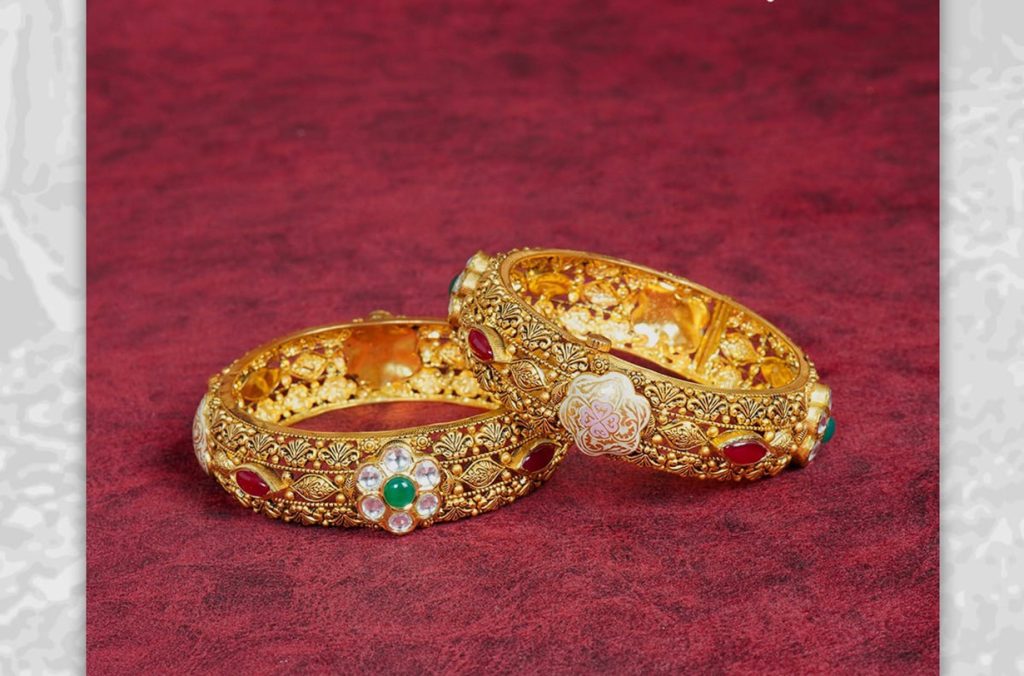Gold And Silver Prices Rise Slightly OnlineKhabar English News