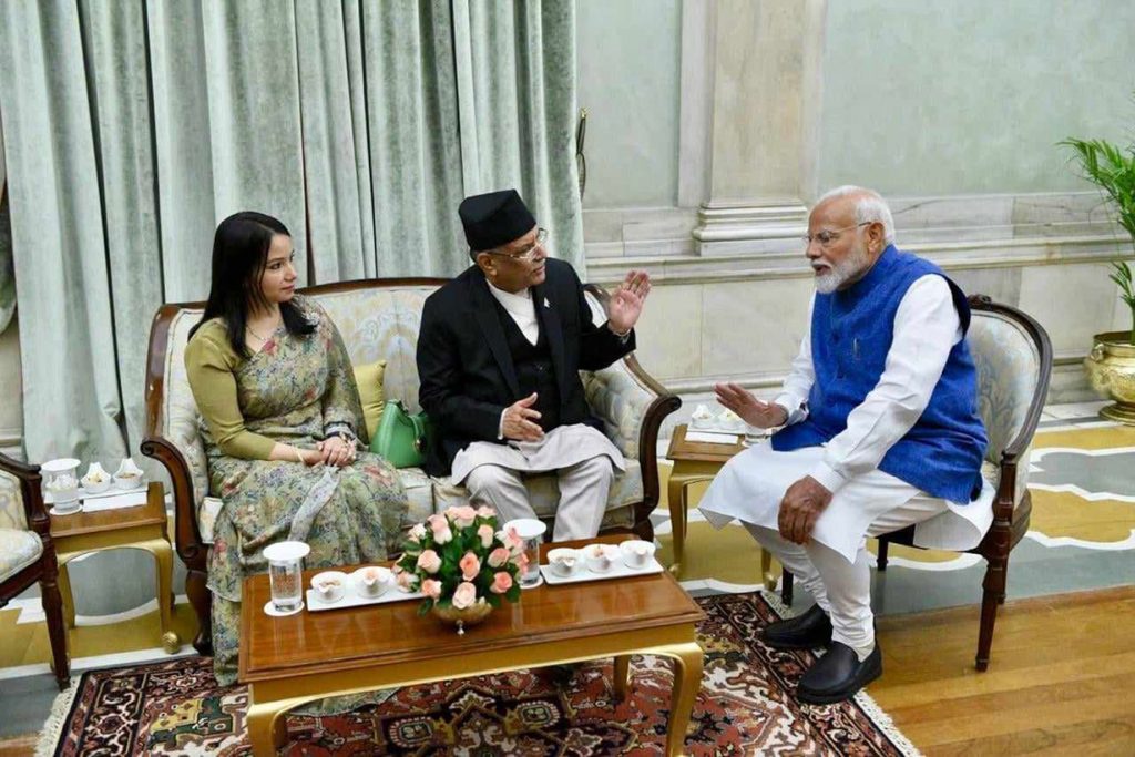 PM Dahal, his Indian counterpart Modi meet