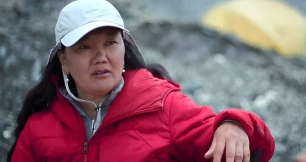 Lhakpa Sherpa: The mountain queen