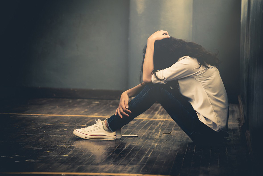 Misleading news affects mental health, ways to cope